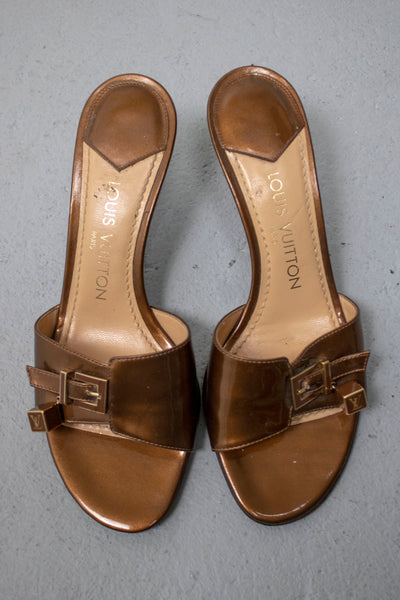 Louis Vuitton Beige Patent Leather LV Dice Side Sandal Heels