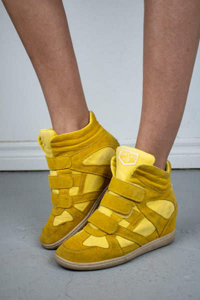 Mustard Sketcher Wedge Sneakers